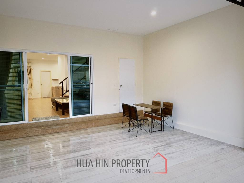 Modern 3-Bedroom Townhouse in Hua Hin Center