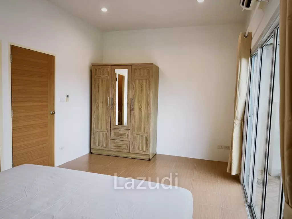 Modern 3-Bedroom Townhouse in Hua Hin Center