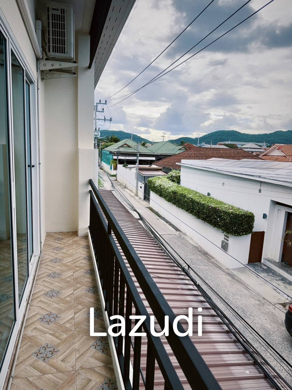 Modern 3-Bedroom Townhouse in Hua Hin Center