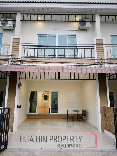 Modern 3-Bedroom Townhouse in Hua Hin Center
