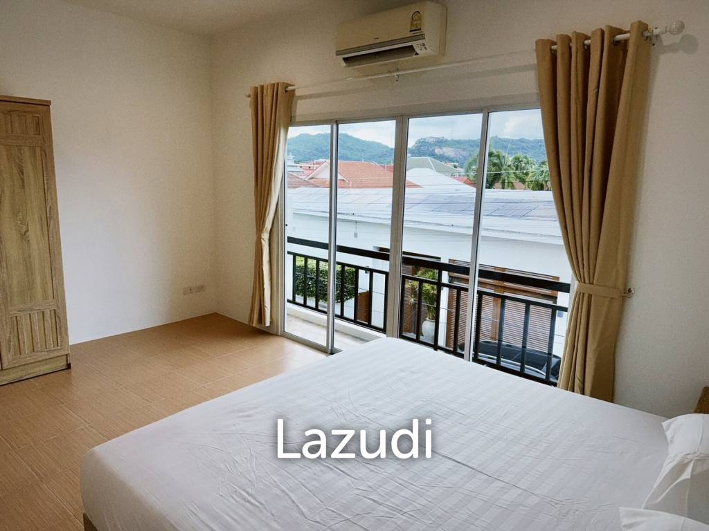 Modern 3-Bedroom Townhouse in Hua Hin Center
