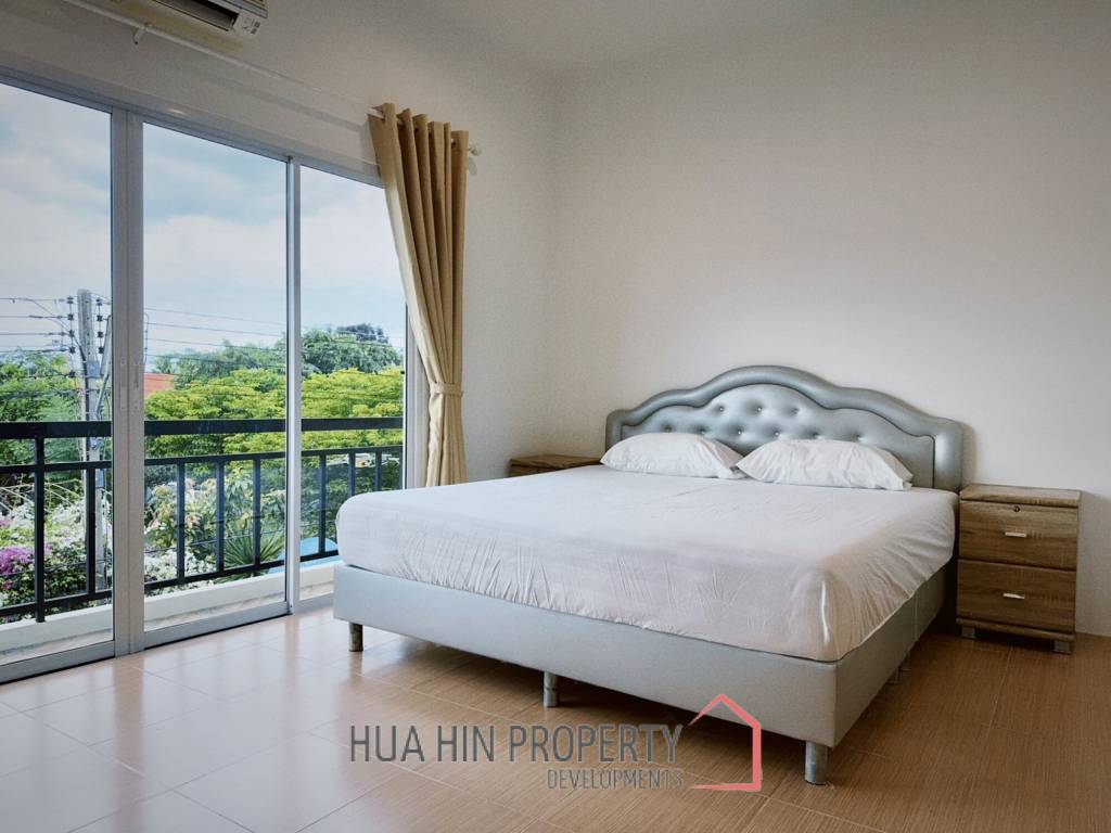 Modern 3-Bedroom Townhouse in Hua Hin Center