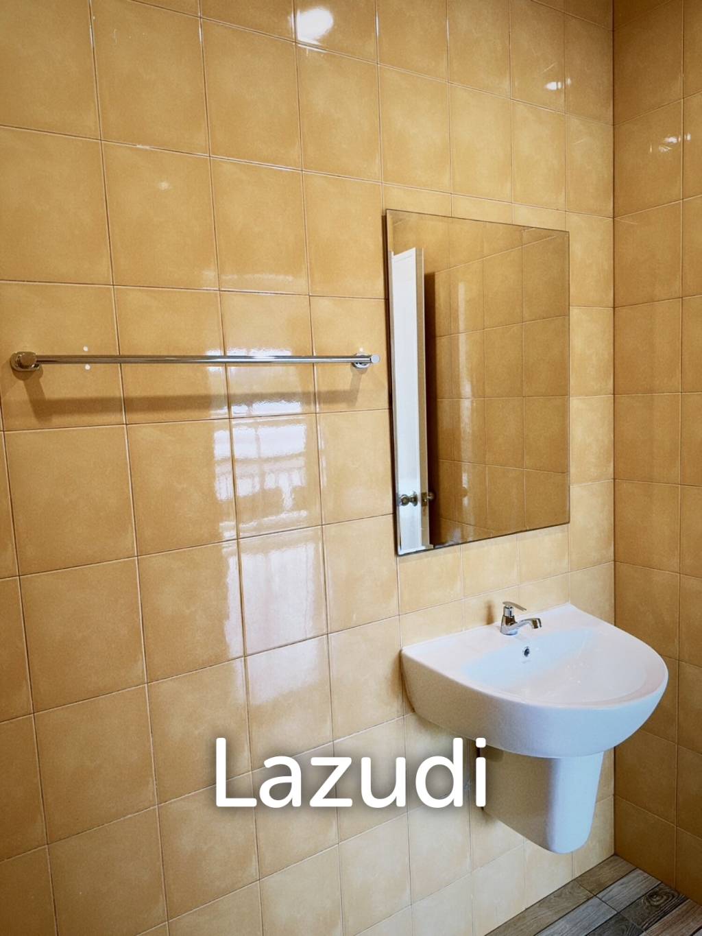 Modern 3-Bedroom Townhouse in Hua Hin Center