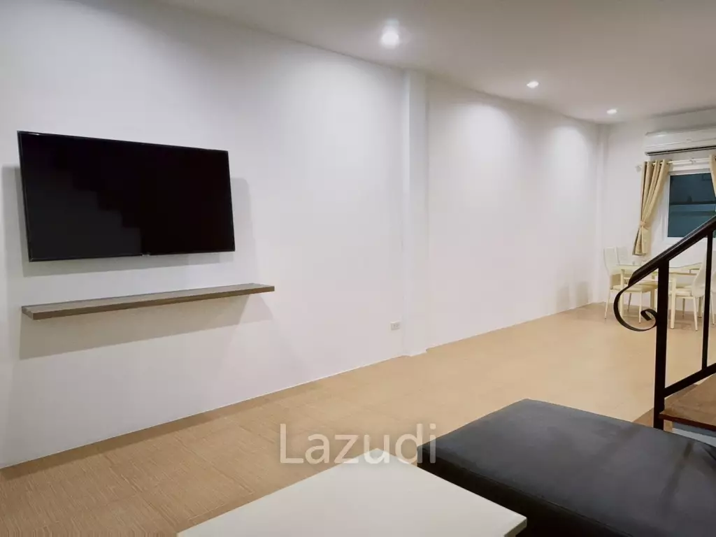 Modern 3-Bedroom Townhouse in Hua Hin Center