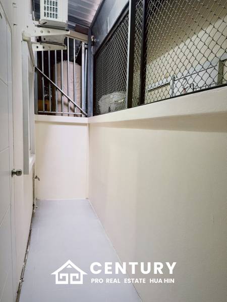 Modern 3-Bedroom Townhouse in Hua Hin Center