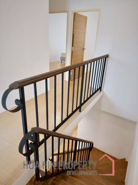 Modern 3-Bedroom Townhouse in Hua Hin Center
