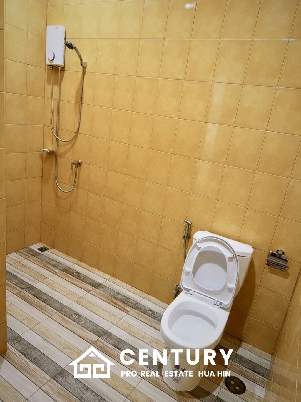 Modern 3-Bedroom Townhouse in Hua Hin Center