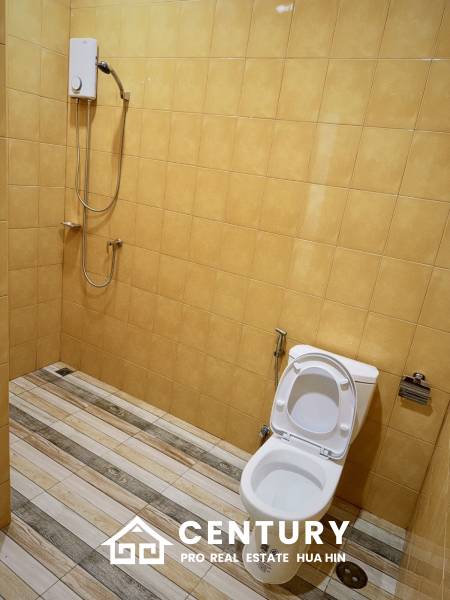 Modern 3-Bedroom Townhouse in Hua Hin Center