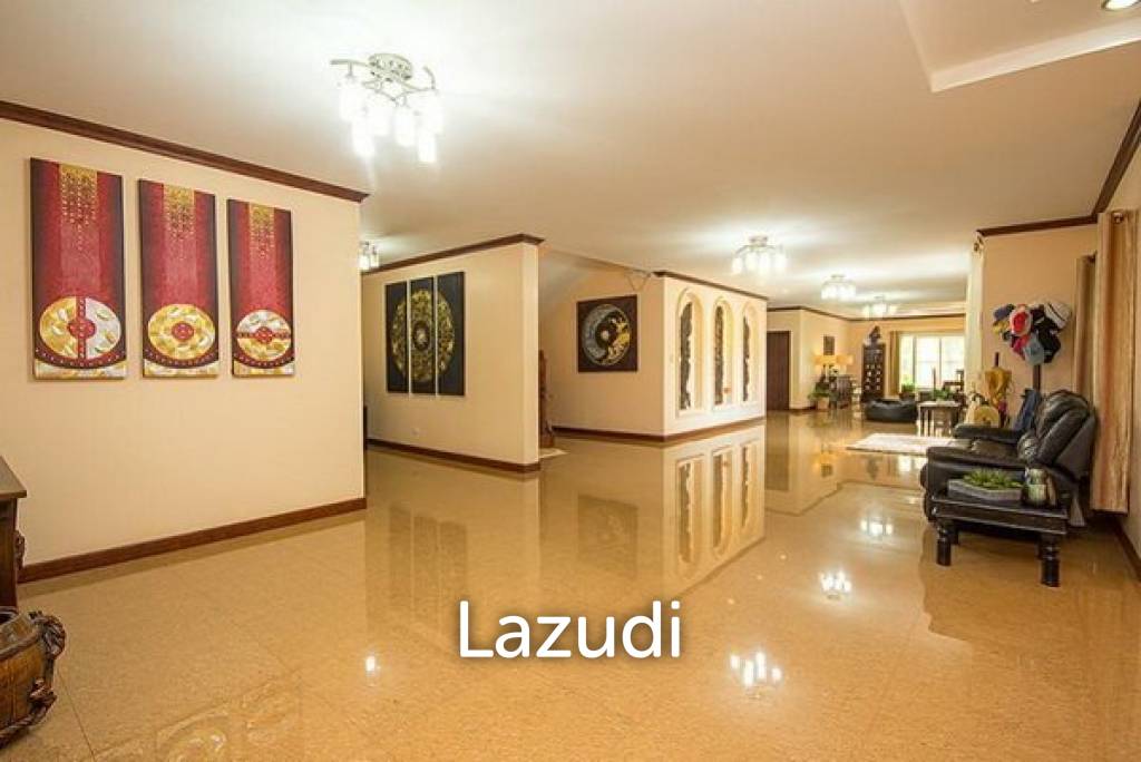 2,400 Sqm 4 Bed 5 Bath Villa For Sale