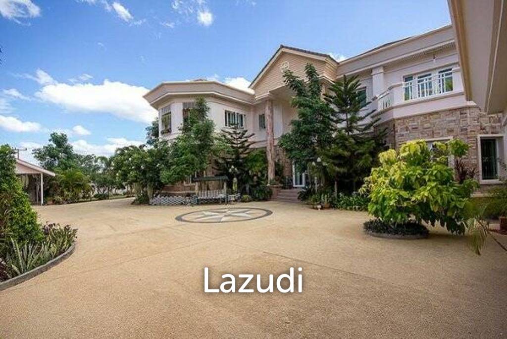 2,400 Sqm 4 Bed 5 Bath Villa For Sale