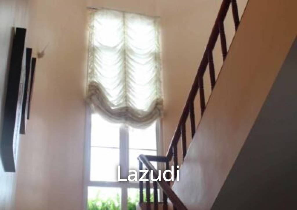 2,400 Sqm 4 Bed 5 Bath Villa For Sale