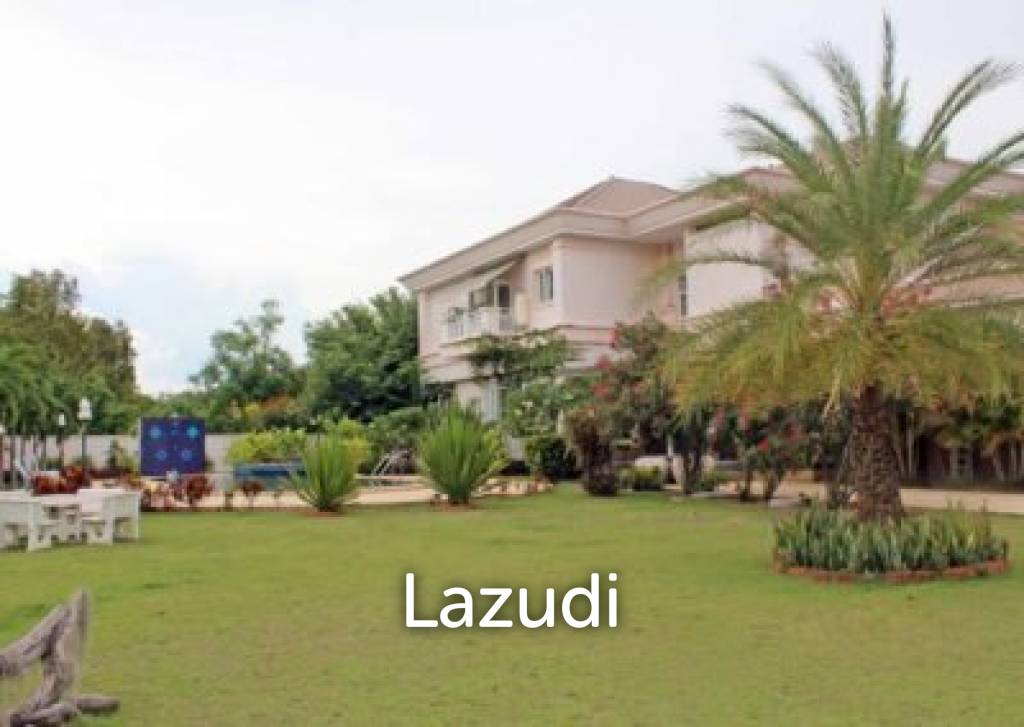 2,400 Sqm 4 Bed 5 Bath Villa For Sale