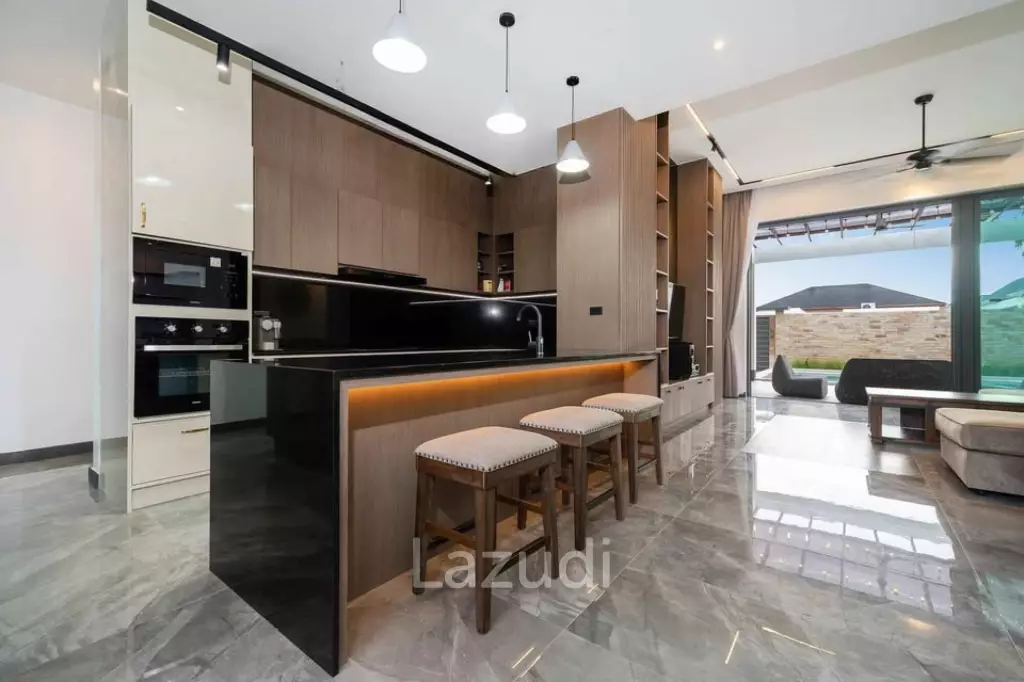 Brand New Modern 3-Bedroom Pool Villa in Thalang