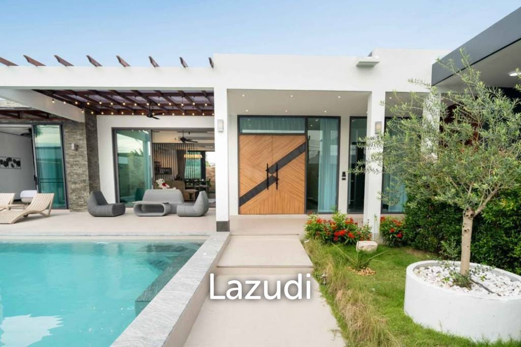 Brand New Modern 3-Bedroom Pool Villa in Thalang