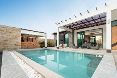 Brand New Modern 3-Bedroom Pool Villa in Thalang