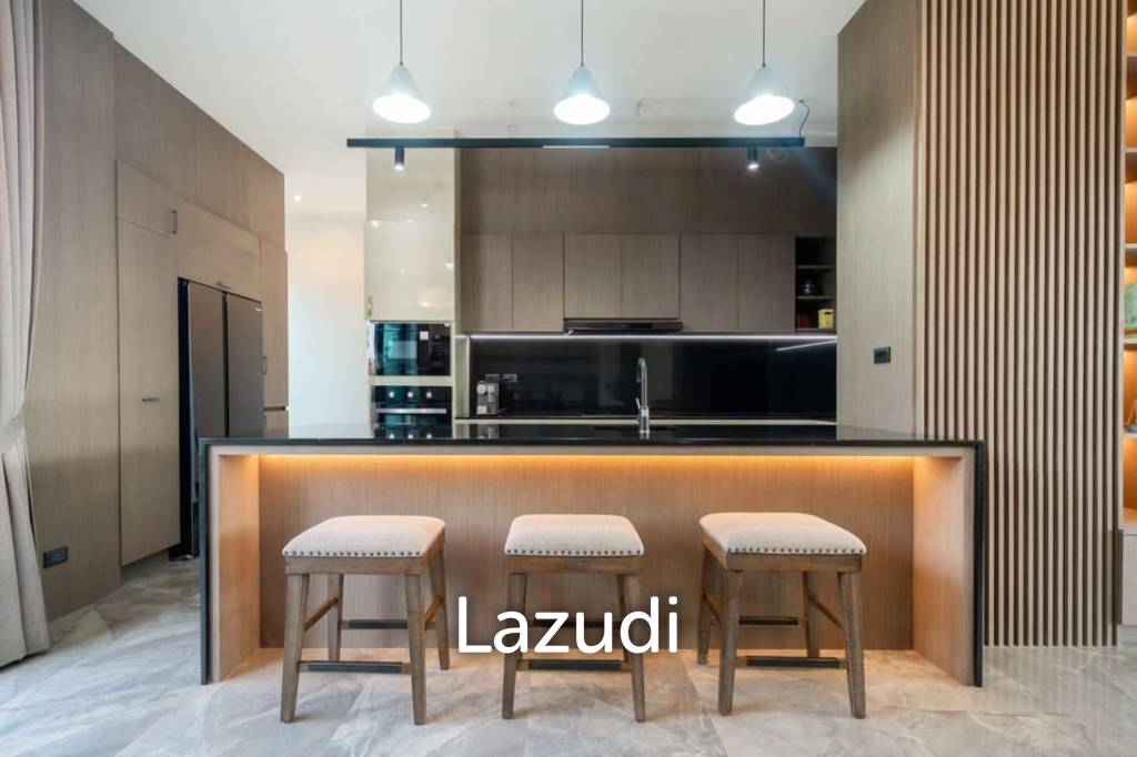 Brand New Modern 3-Bedroom Pool Villa in Thalang