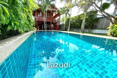 TEAK POOL VILLA Close to town and Beaches