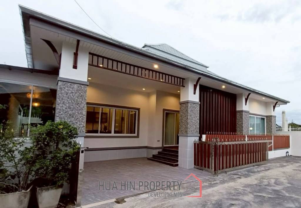 COZY SINGLE HOUSE IN MON MAI : 2 bed great value