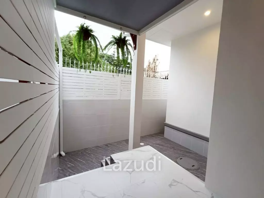 COZY SINGLE HOUSE IN MON MAI : 2 bed great value