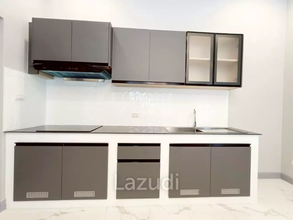 COZY SINGLE HOUSE IN MON MAI : 2 bed great value