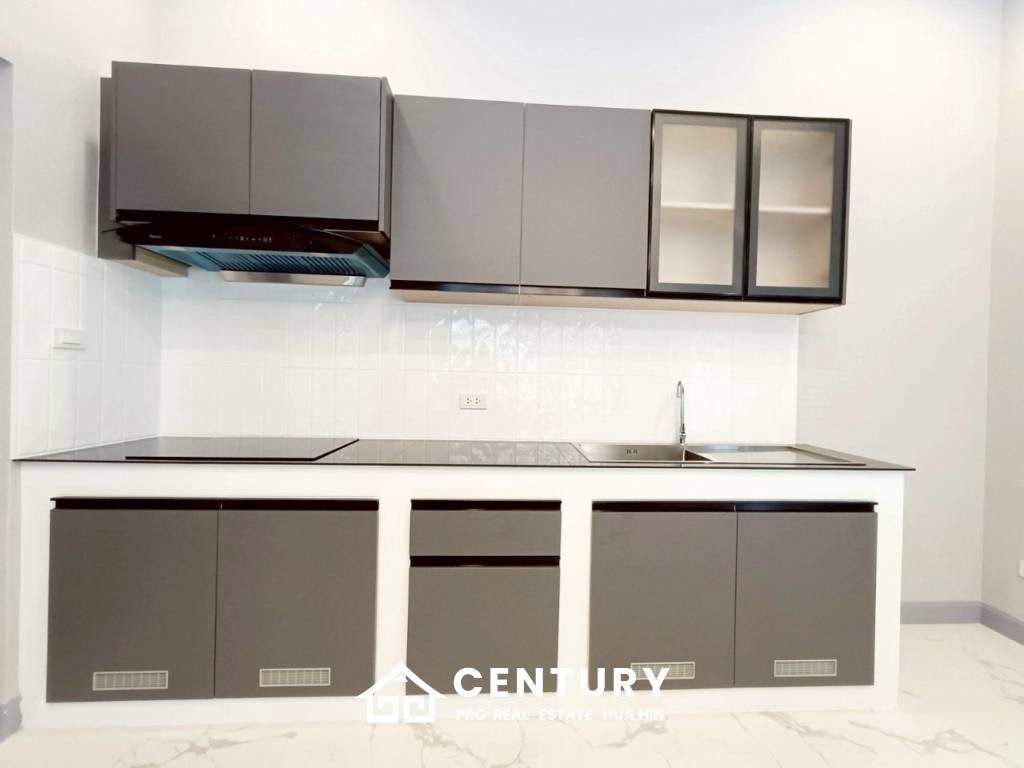 COZY SINGLE HOUSE IN MON MAI : 2 bed great value