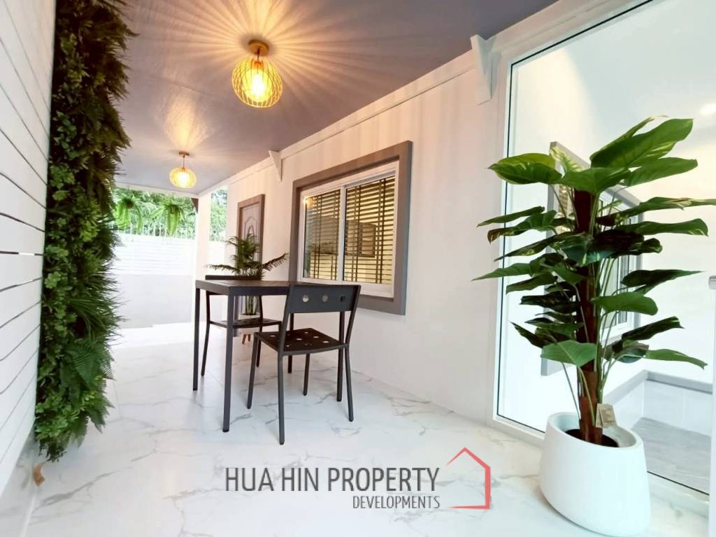 COZY SINGLE HOUSE IN MON MAI : 2 bed great value
