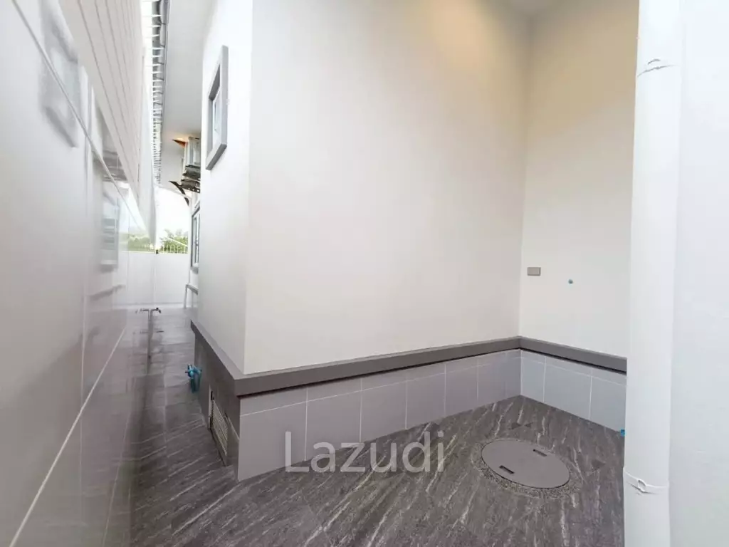COZY SINGLE HOUSE IN MON MAI : 2 bed great value