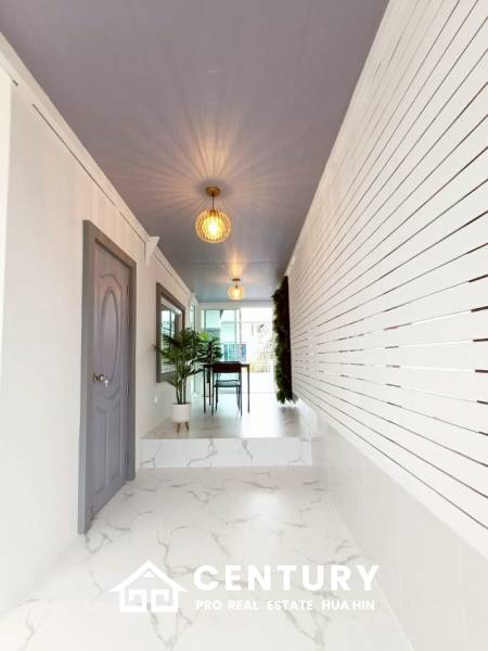 COZY SINGLE HOUSE IN MON MAI : 2 bed great value