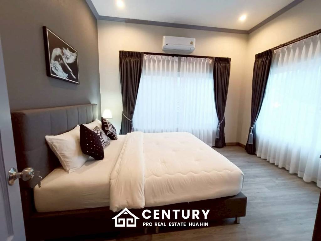 COZY SINGLE HOUSE IN MON MAI : 2 bed great value