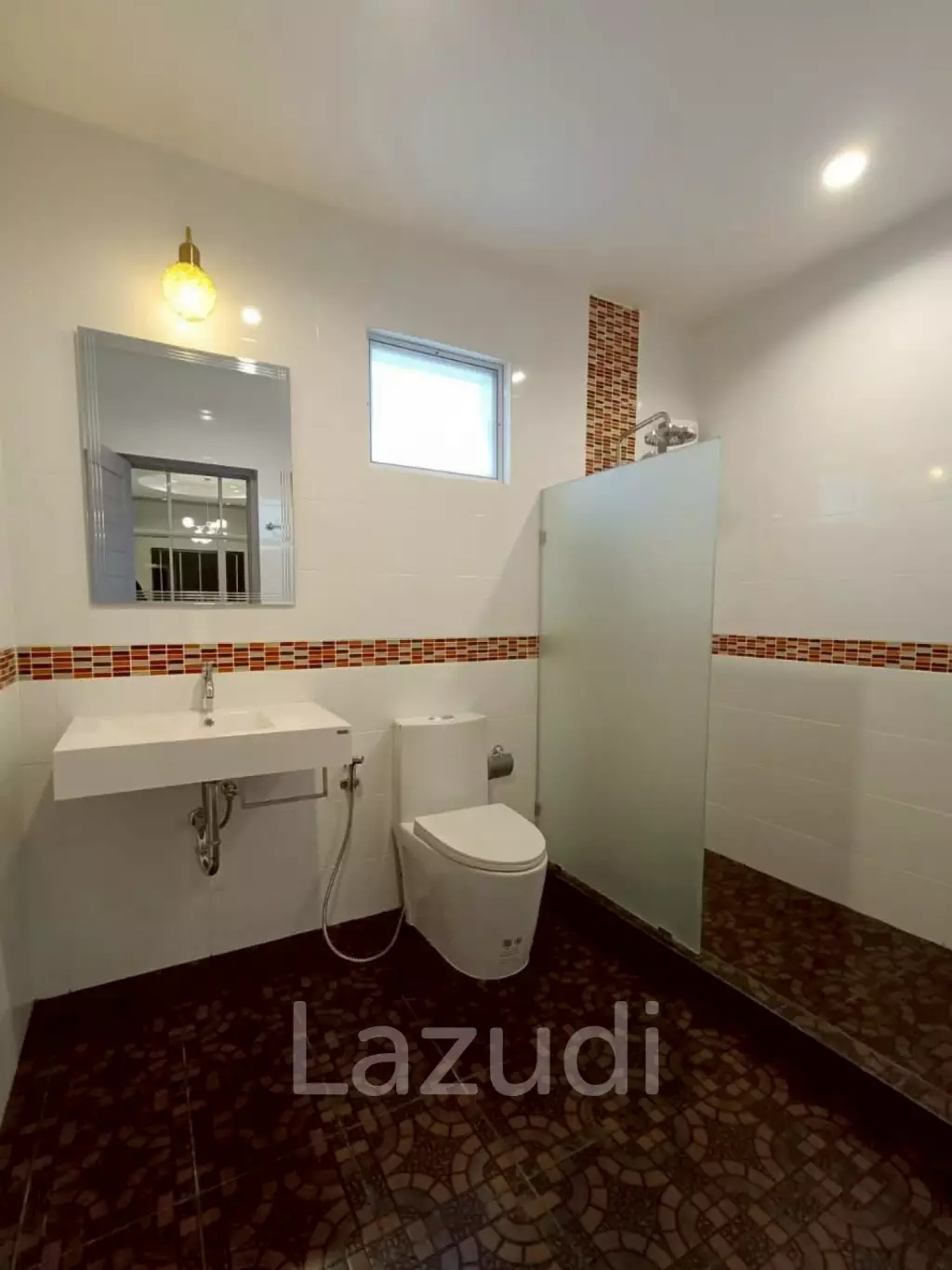 COZY SINGLE HOUSE IN MON MAI : 2 bed great value