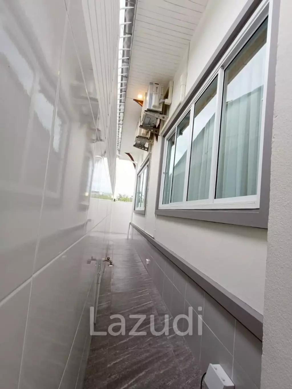 COZY SINGLE HOUSE IN MON MAI : 2 bed great value