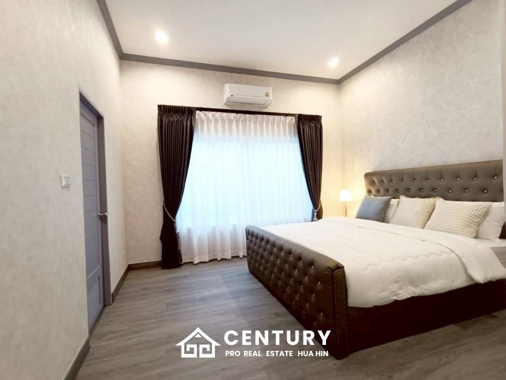 COZY SINGLE HOUSE IN MON MAI : 2 bed great value