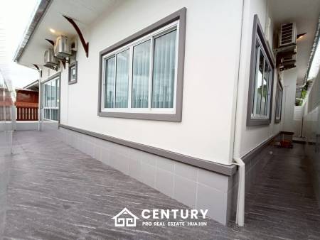 COZY SINGLE HOUSE IN MON MAI : 2 bed great value