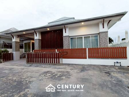 COZY SINGLE HOUSE IN MON MAI : 2 bed great value