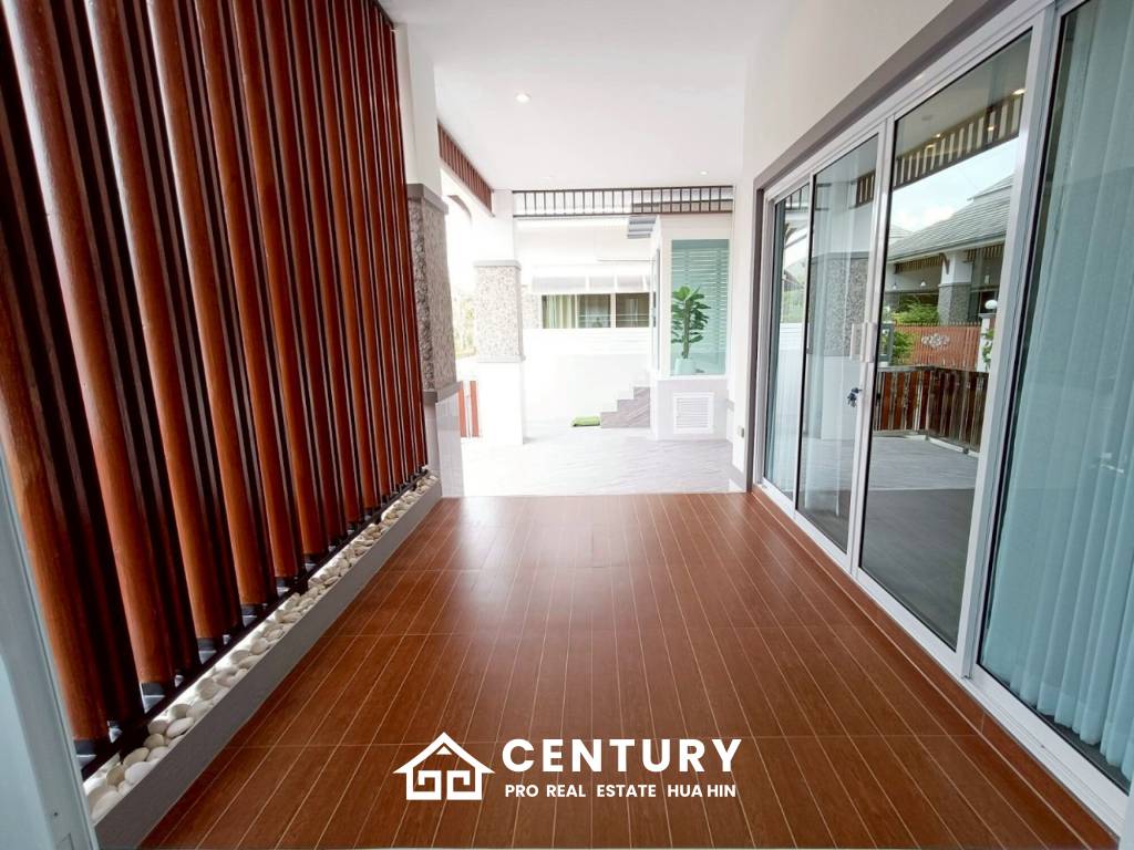 COZY SINGLE HOUSE IN MON MAI : 2 bed great value