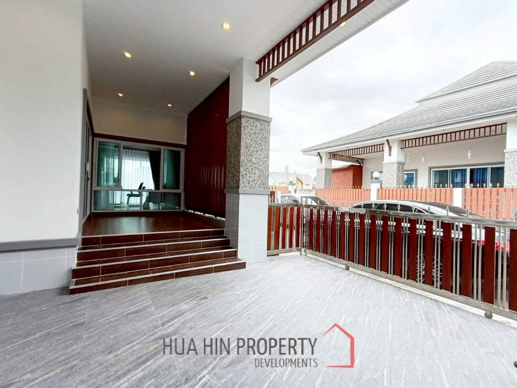 COZY SINGLE HOUSE IN MON MAI : 2 bed great value
