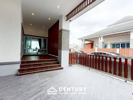 COZY SINGLE HOUSE IN MON MAI : 2 bed great value