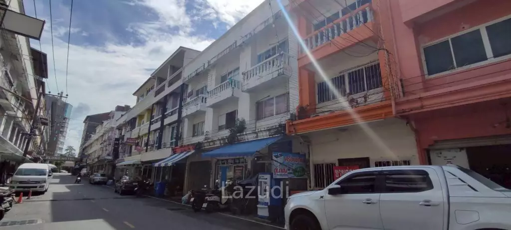 3 Storey Building 168 SQ.M. For Sale In Jomtien