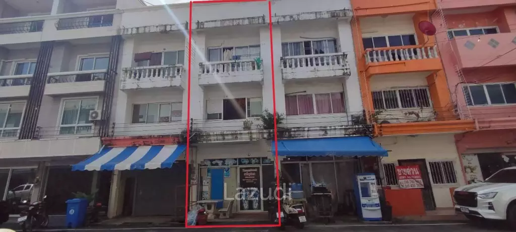 3 Storey Building 168 SQ.M. For Sale In Jomtien