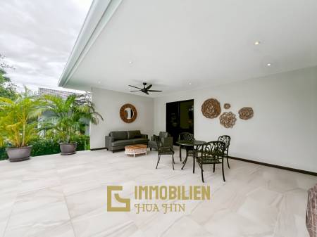 Strandnah / elegant - modern / Bergblick