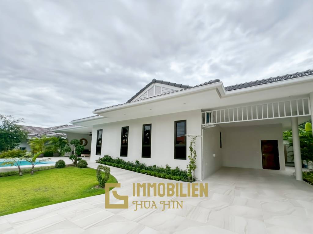 Strandnah / elegant - modern / Bergblick