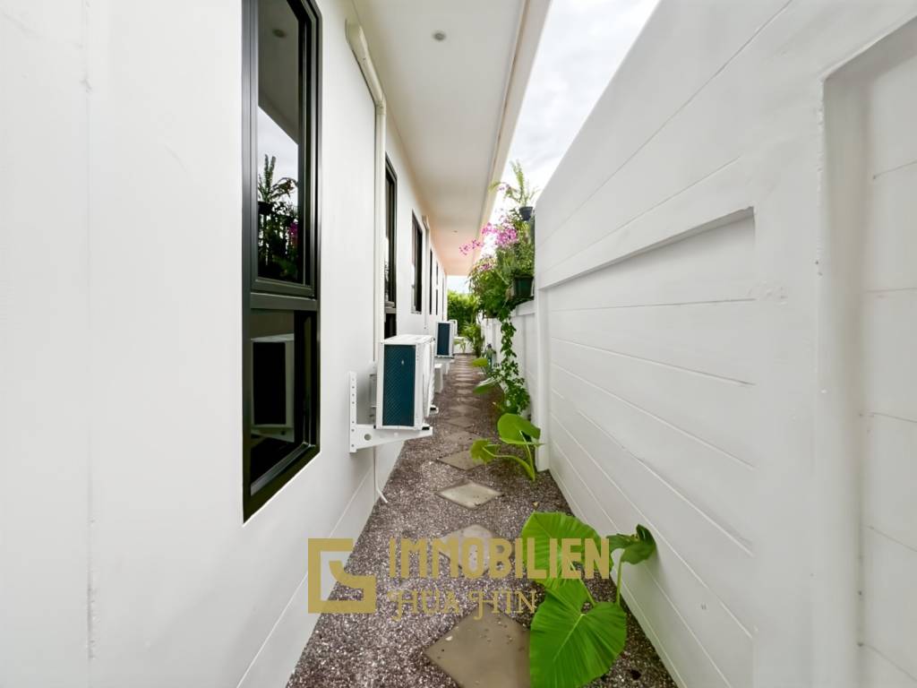 Strandnah / elegant - modern / Bergblick