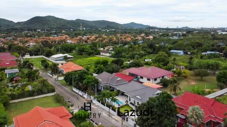 Baan Java Hua Hin : Charming 3-Bedroom Villa Close To Sai Noi Beach