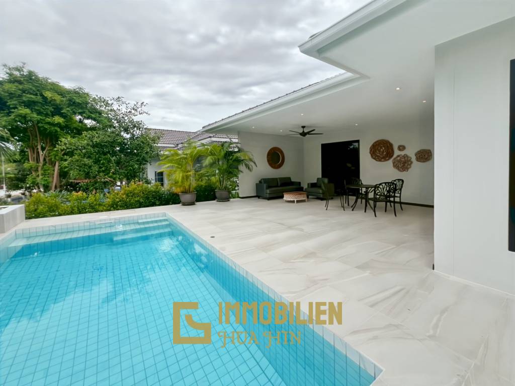 Strandnah / elegant - modern / Bergblick