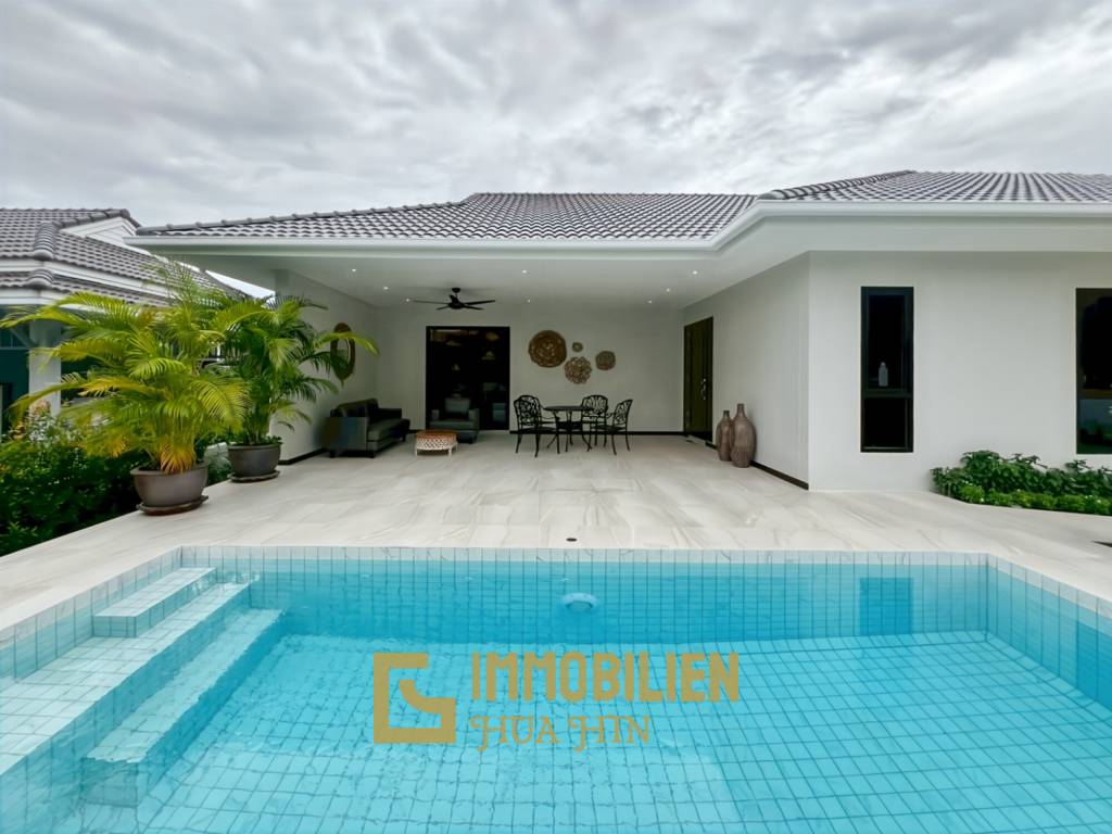 Strandnah / elegant - modern / Bergblick