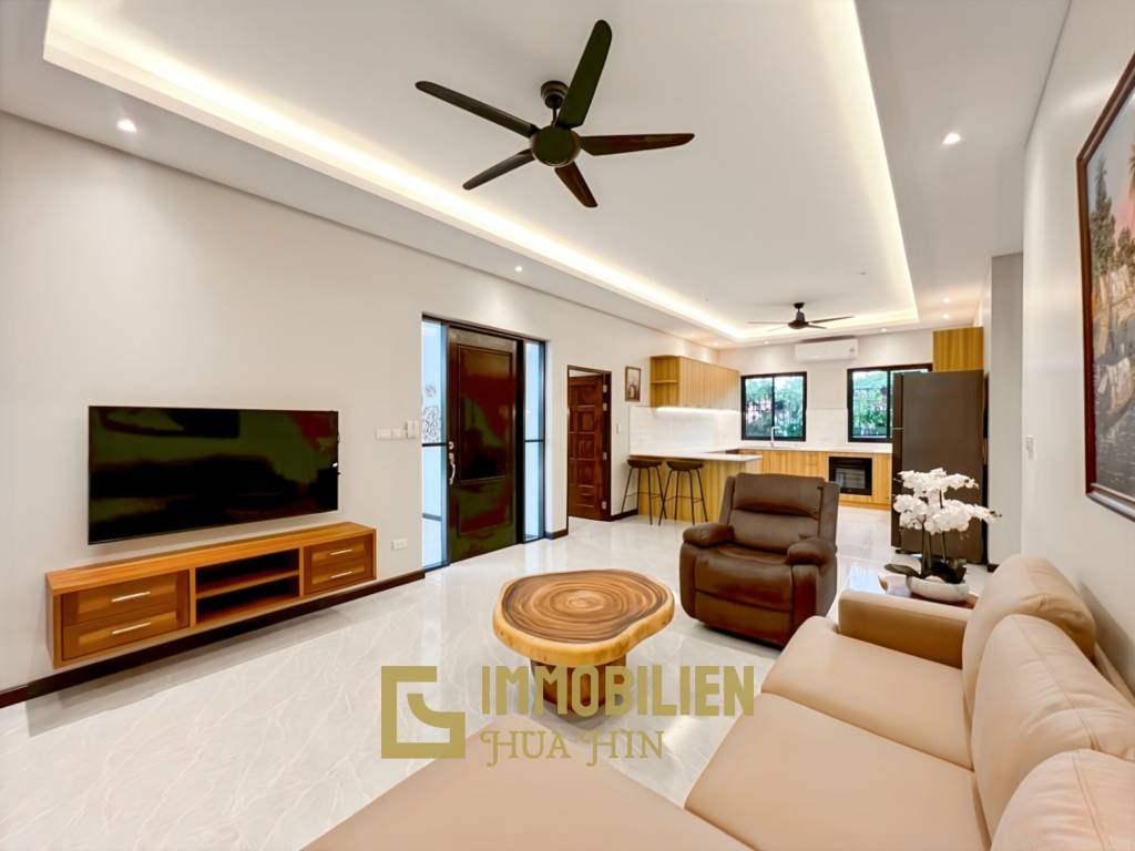 Strandnah / elegant - modern / Bergblick