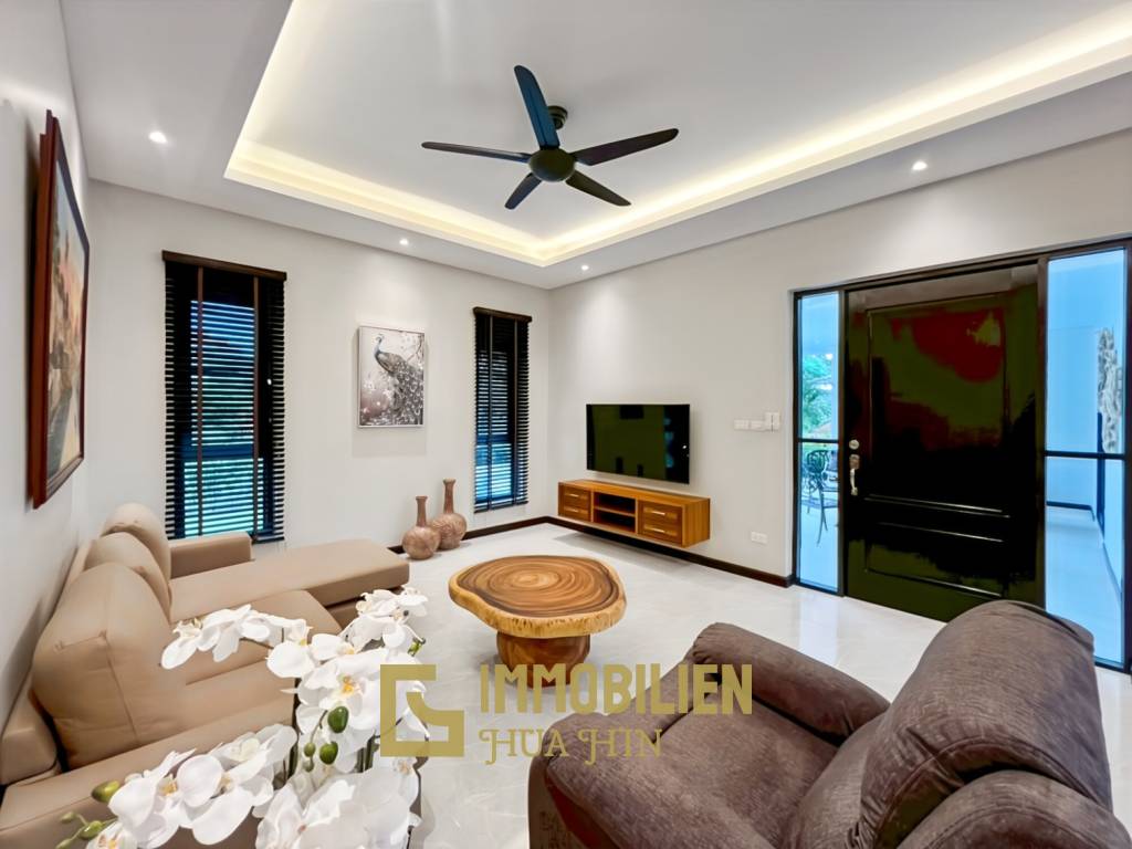 Strandnah / elegant - modern / Bergblick