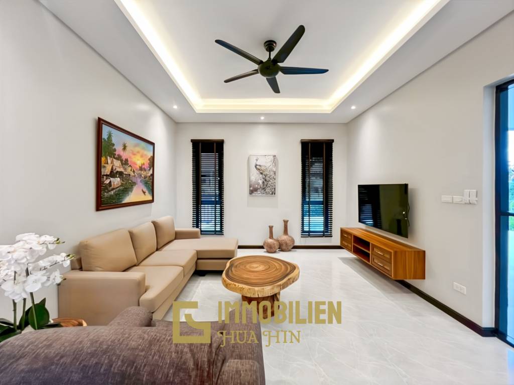 Strandnah / elegant - modern / Bergblick