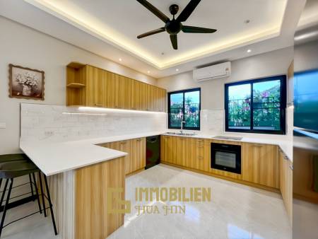 Strandnah / elegant - modern / Bergblick