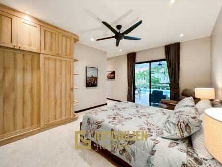 Strandnah / elegant - modern / Bergblick